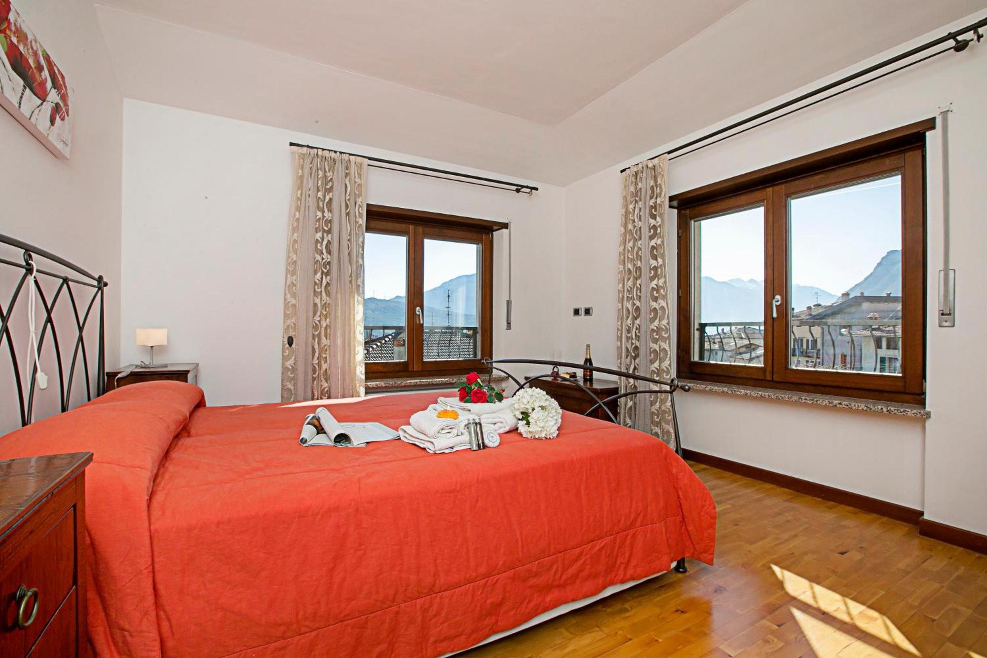 Paulie Apartment - Happy Rentals Riva del Garda Exterior photo
