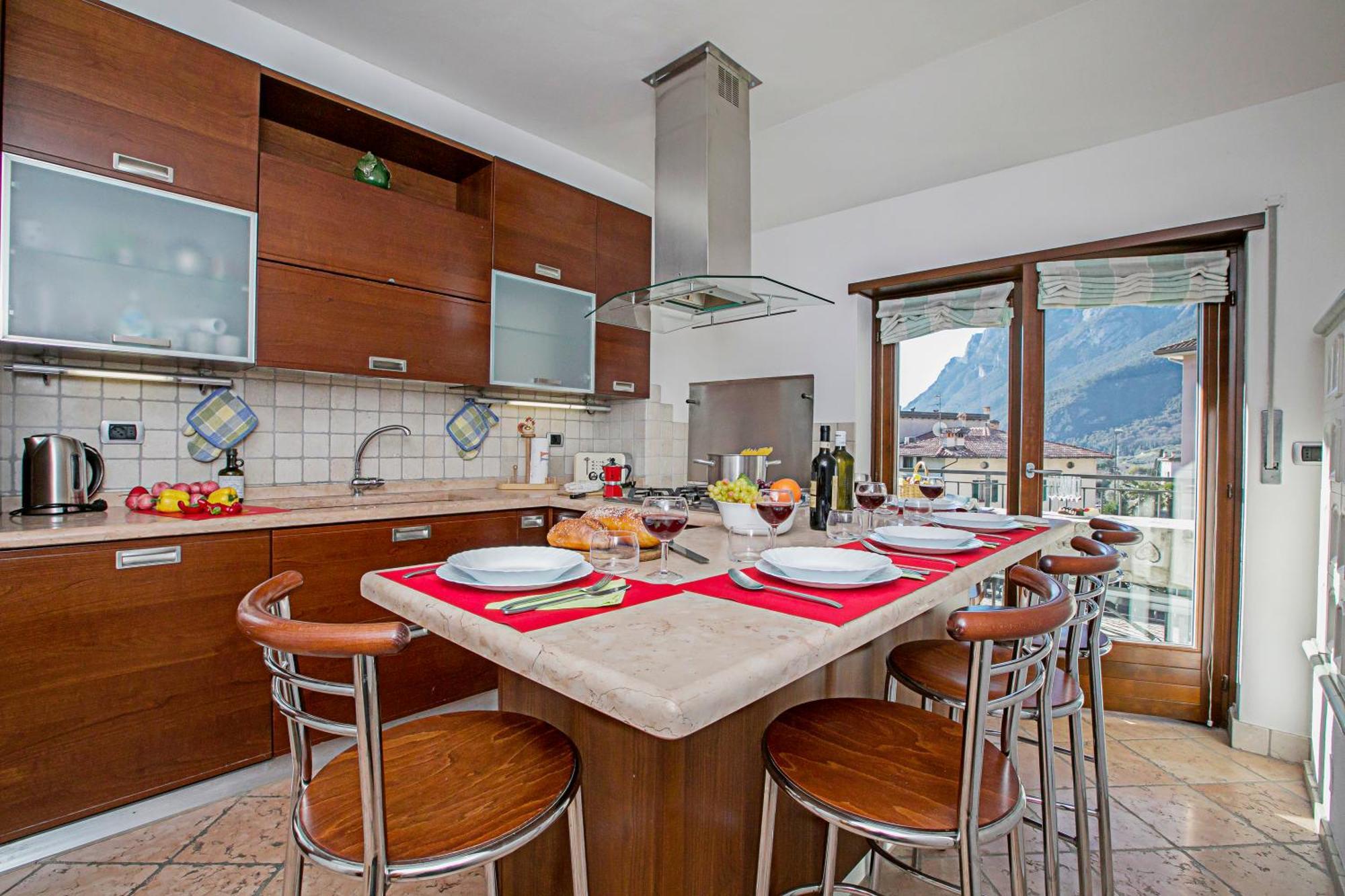 Paulie Apartment - Happy Rentals Riva del Garda Exterior photo